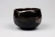 手造黒茶碗　銘「和気」 写真