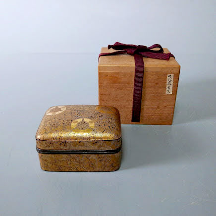 qntique photo2